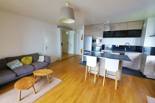  Appartement à louer 4 pièces 75 m²