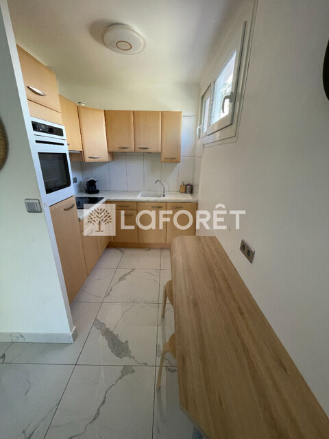  Appartement  louer 1 pice 30 m Saint raphael