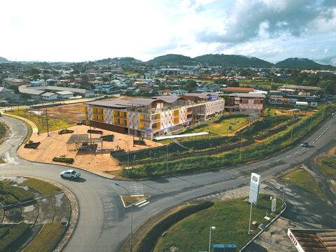 PLATEAU DE BUREAU DANS PROGRAMME NEUF CENTRE MEDICAL CAYENNE 774584 97300 Cayenne