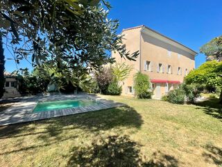  Immeuble � vendre 15 + pi�ces 350 m�