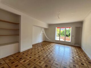  Appartement à louer 3 pièces 87 m²