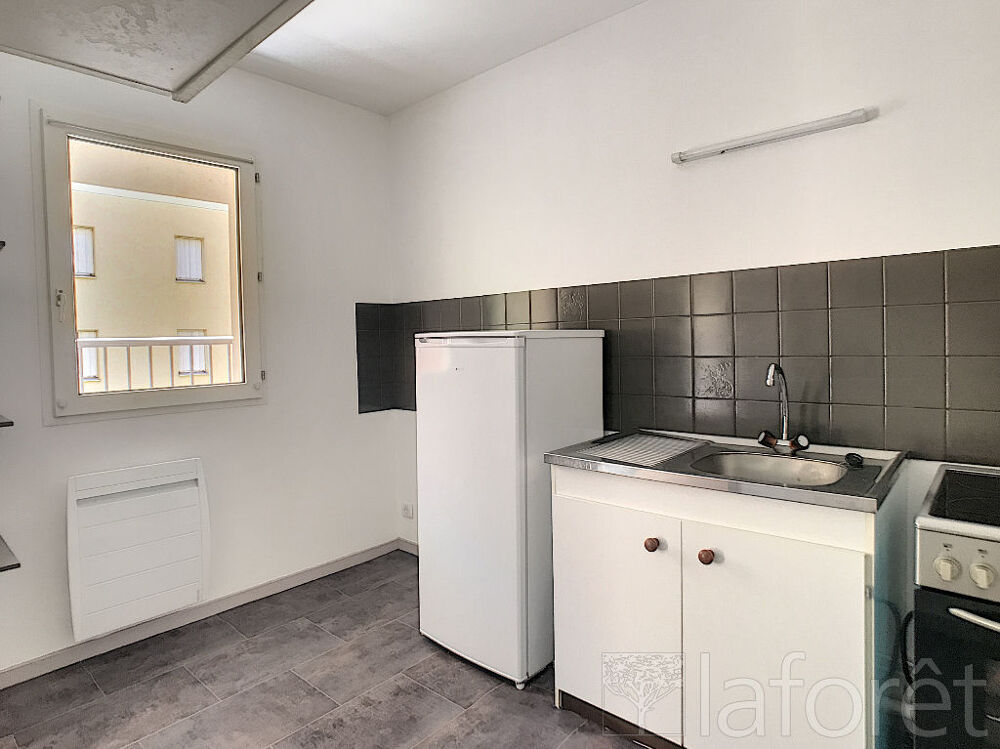 Location Appartement Appartement Chalons En Champagne 1 pièce 32.12 m² Chalons en champagne