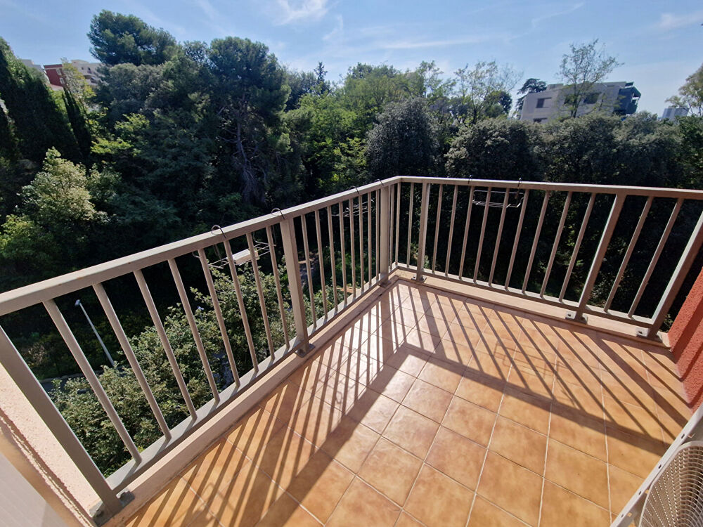 Location Appartement Appartement  Superbe 3 pièces 66.71 m2 Nice  Bas Sainte Marguerite Nice