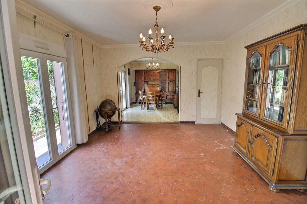 VILLA DE TYPE F4 DE 110 M² SUR TERRAIN PISCINABLE 3 FACES DE 312 M² + GARAGE