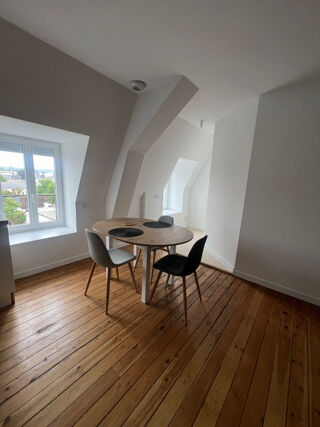  Appartement à louer 3 pièces 49 m²