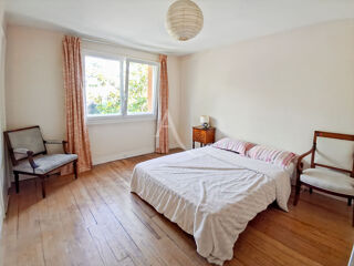  Appartement  vendre 7 pices 128 m Suresnes