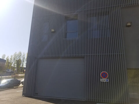 Entrep&ocirc;t &agrave; louer Montussan 1506 33450 Montussan