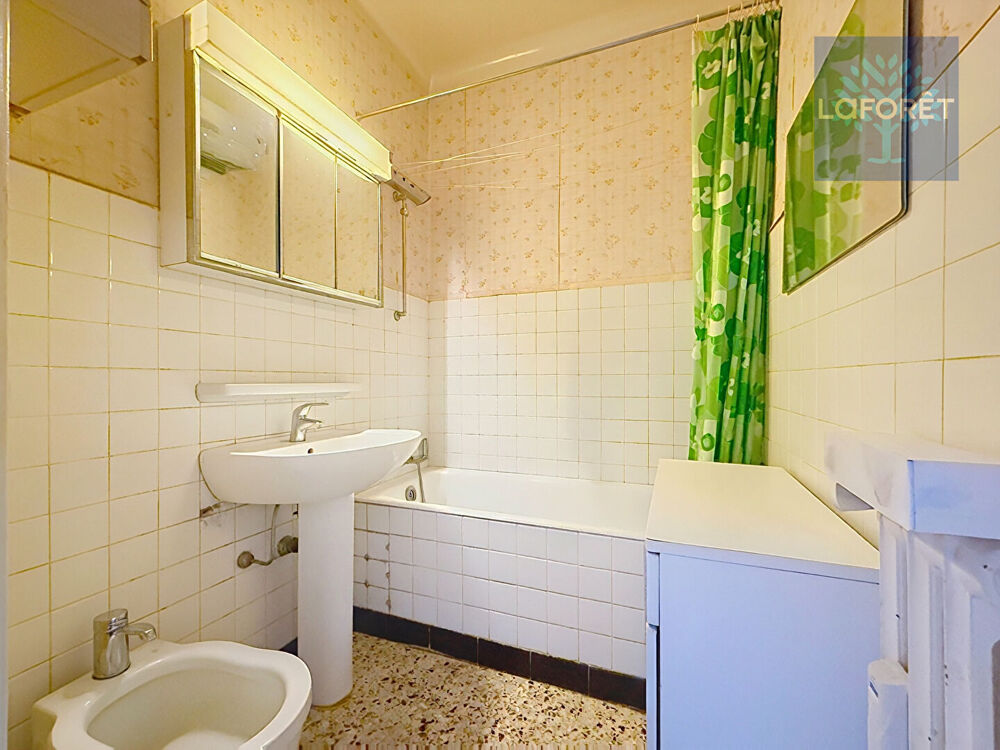 Vente Appartement Appartement Nice 2 pièces 47m2 avec balcon 12m2 Nice