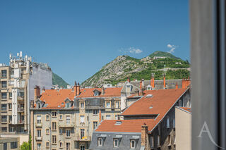  Appartement � vendre 4 pi�ces 115 m�