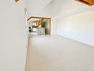 Appartement à louer 3 pièces 68 m²
