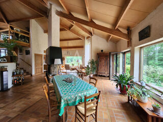  Maison � vendre 9 pi�ces 295 m�