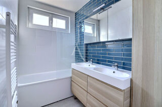  Appartement � louer 4 pi�ces 85 m�