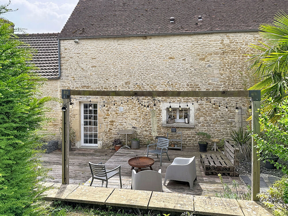PROCHE FALAISE - Maison en pierre de 180 m2