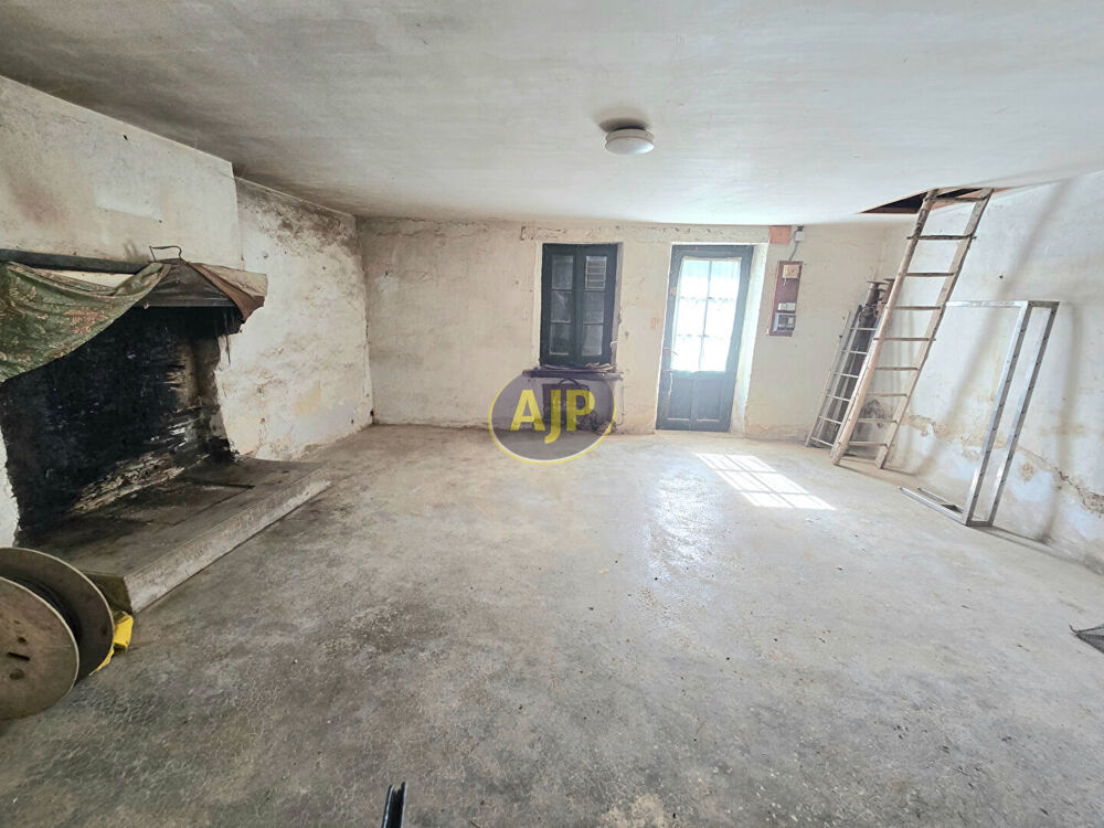 Vente Maison Terrain Guemene Penfao 615 m²  avec bâtisse et garage. Guemene penfao