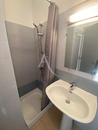 Appartement à louer 1 pièce 18 m²