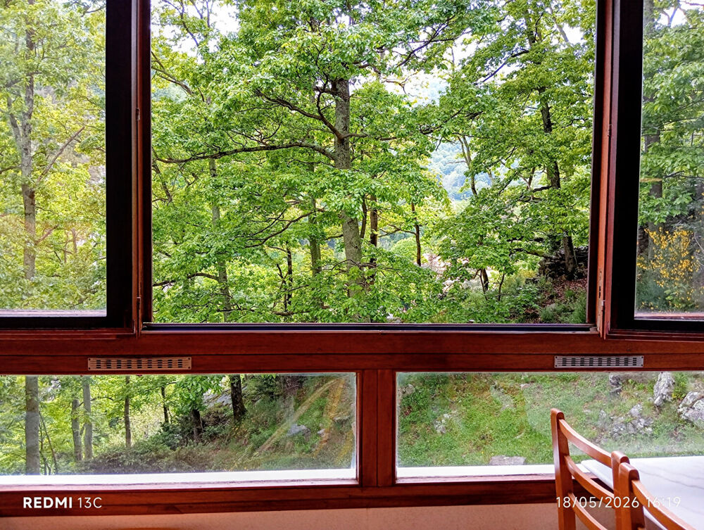 Appart + Loggia 45m² ; Parking Privé - La Preste
