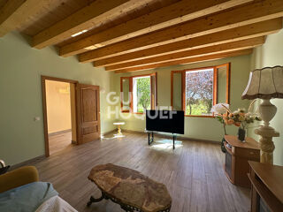  Villa à vendre 8 pièces 200 m²