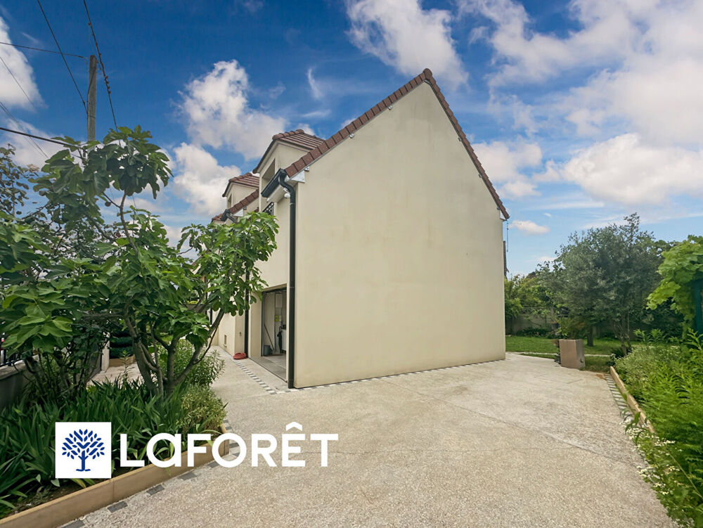 Vente Maison CENTRE VILLE maison récente à vendre à Viry-Châtillon - 6 pièces, 4 chambres, SOUS SOL et garage Viry chatillon
