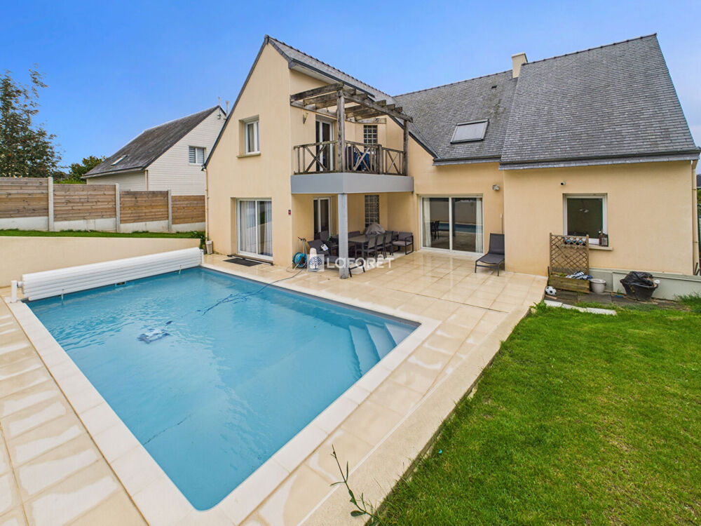 Maison 6 pièces 163 m² · à Ergue Gaberic · 163 m² · 587 600 €
