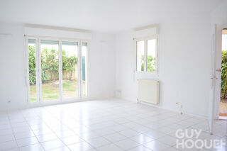  Appartement à louer 4 pièces 79 m²