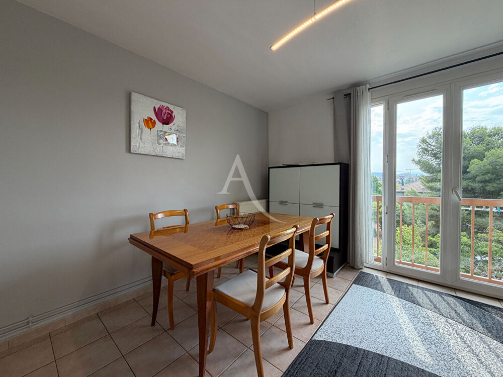 APPARTEMENT TYPE 3/4 LUMINEUX AVEC PARKING CAVE PROCHE CENTRE VILLE