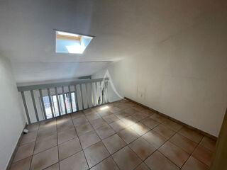  Appartement à louer 1 pièce 53 m²