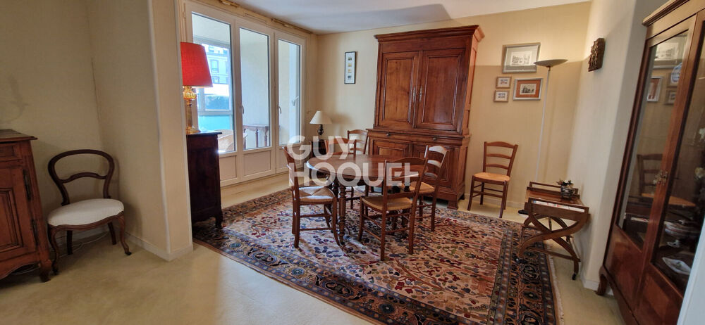 Vente Appartement Appartement Chartres 5 pièce(s) 95 m² avec balcons, et garage. Chartres