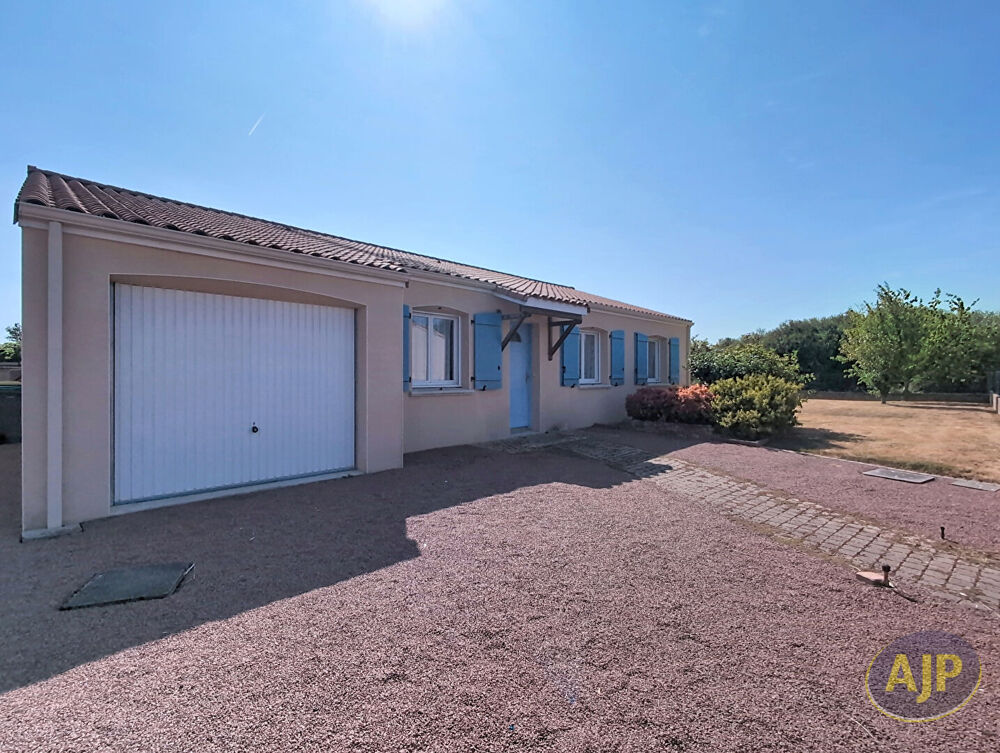 Maison 6 pièces 98 m² · à Vieillevigne · 98 m² · 239 900 €
