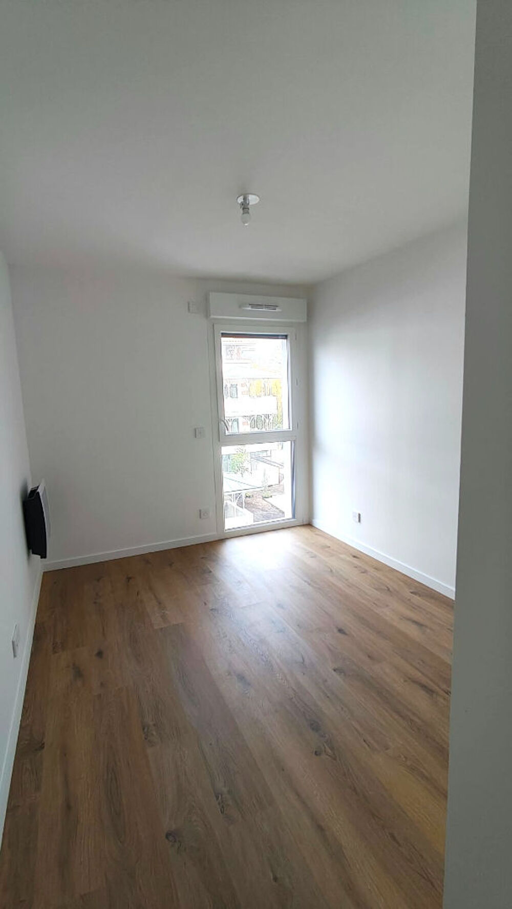 Joli T4 avec agréable balcon proche commodités