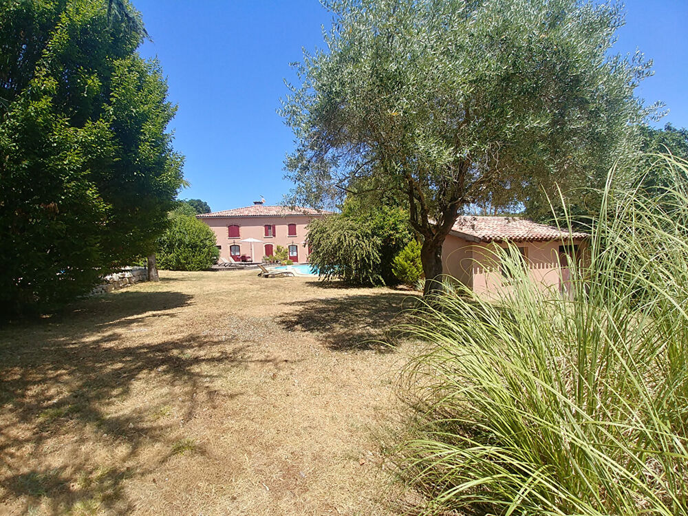 Maison d'habitation + 2 gîtes + piscine, proche de Caussade et Montauban