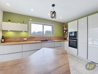  Maison � vendre 6 pi�ces 142 m�