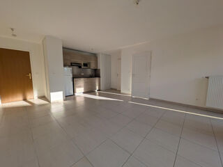  Appartement à louer 2 pièces 46 m²