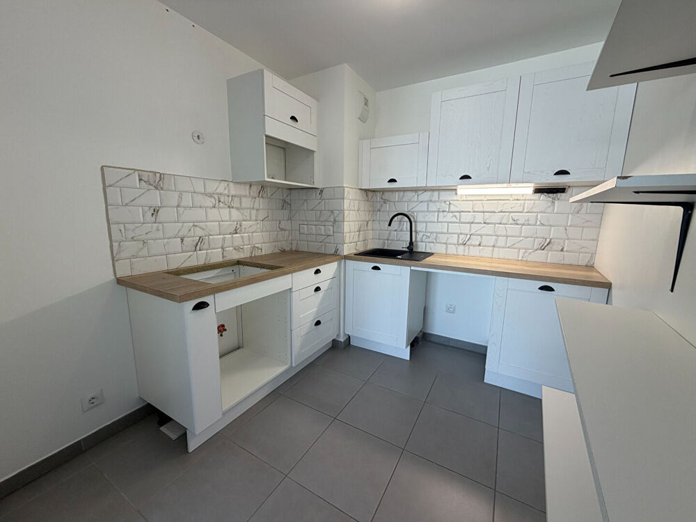 Vente Appartement Appartement Istres 4 pièces 80.59 m2 Istres