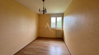  Appartement � vendre 3 pi�ces 77 m�