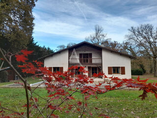  Maison  vendre 10 pices 190 m