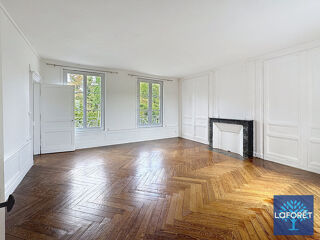  Immeuble à vendre 10 pièces 265 m²