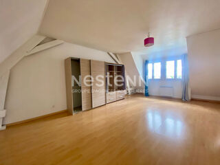  Appartement à louer 4 pièces 92 m²