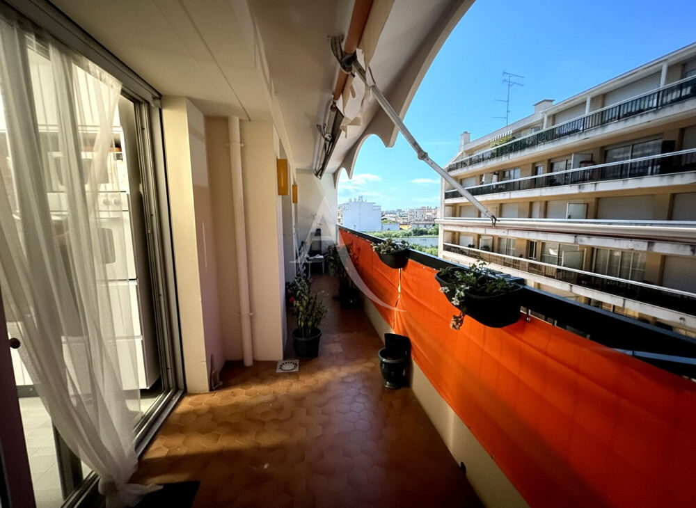 Vente Appartement Cagnes Sur Mer 4P 96 M²  3 chambres Terrasse Parking A Rénover Cagnes sur mer