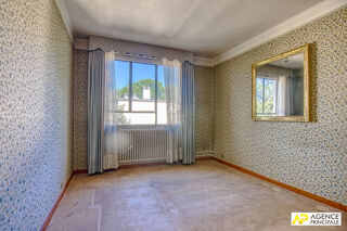 Vente Appartement Versailles Clagny Appartement 186.93 m² carrez situé au 4ème et dernier étage avec ascenseur, balcons filants, cave et parking e Versailles