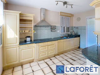  Maison � louer 6 pi�ces 209 m�