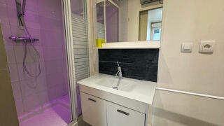  Appartement à louer 2 pièces 33 m²