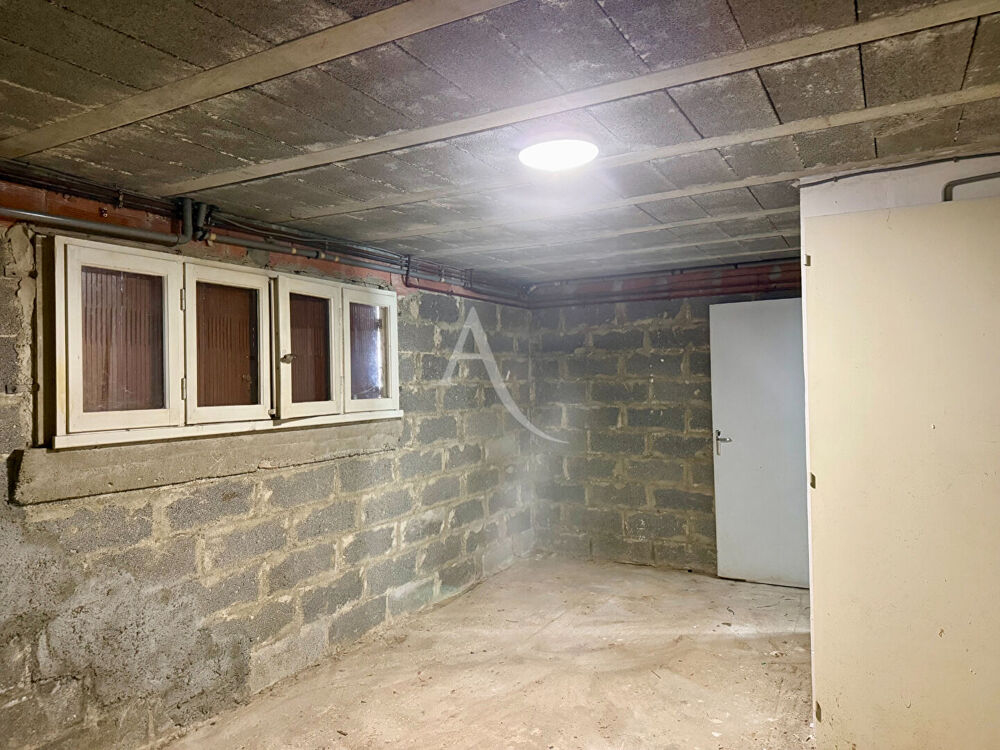 ROCHEFORT : Maison familiale 4 chambres avec jardin, garage et fort potentiel