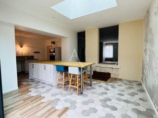  Maison  vendre 7 pices 213 m