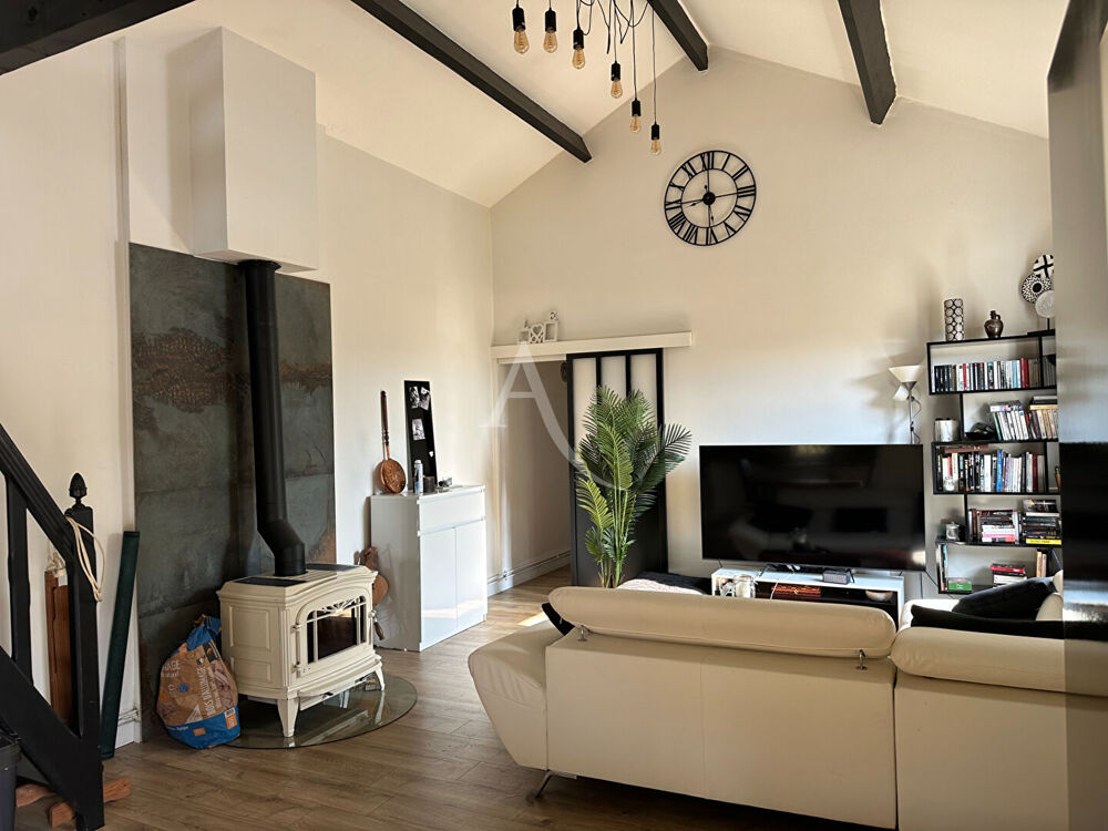 Vente Maison ROCHEFORT - MAISON DE CHARME AVEC MEZZANINE, GRAND TERRAIN ET DÉPENDANCES Rochefort