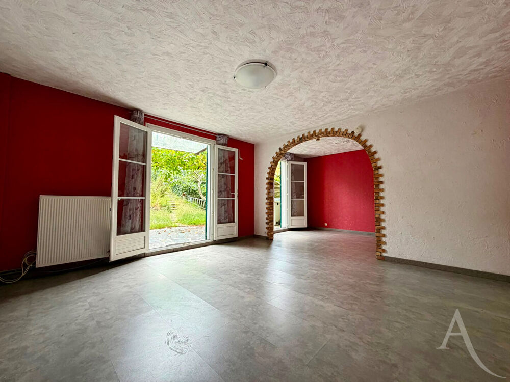 Vente Maison Maison Mantes La Ville 5 pièce(s) 102 m2 - 3 Chambres -jardin - garage Mantes la ville