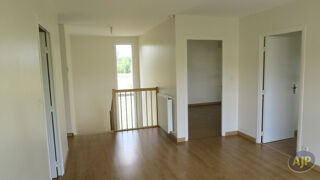  Maison à louer 5 pièces 137 m²