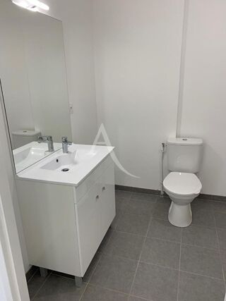  Appartement à louer 1 pièce 27 m²