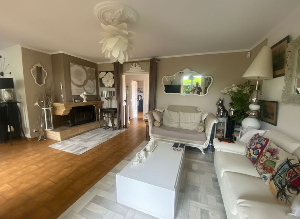 Vente Maison Maison d'architecte d'environ 120m2 avec jardin et piscine Carcassonne