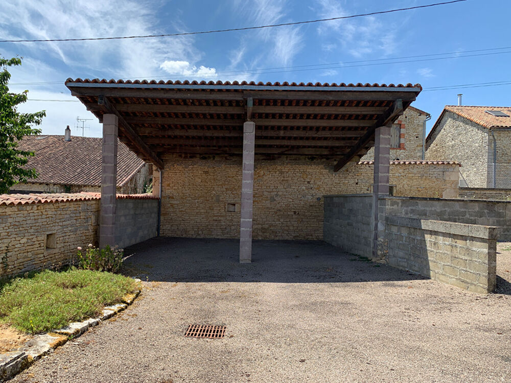 CHARENTE, Proche Verteuil-sur-charente, Maison A Vendre