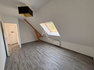  Maison à louer 5 pièces 101 m²